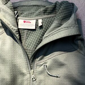 Fjällräven Patina Green Full-Zip Hoodie